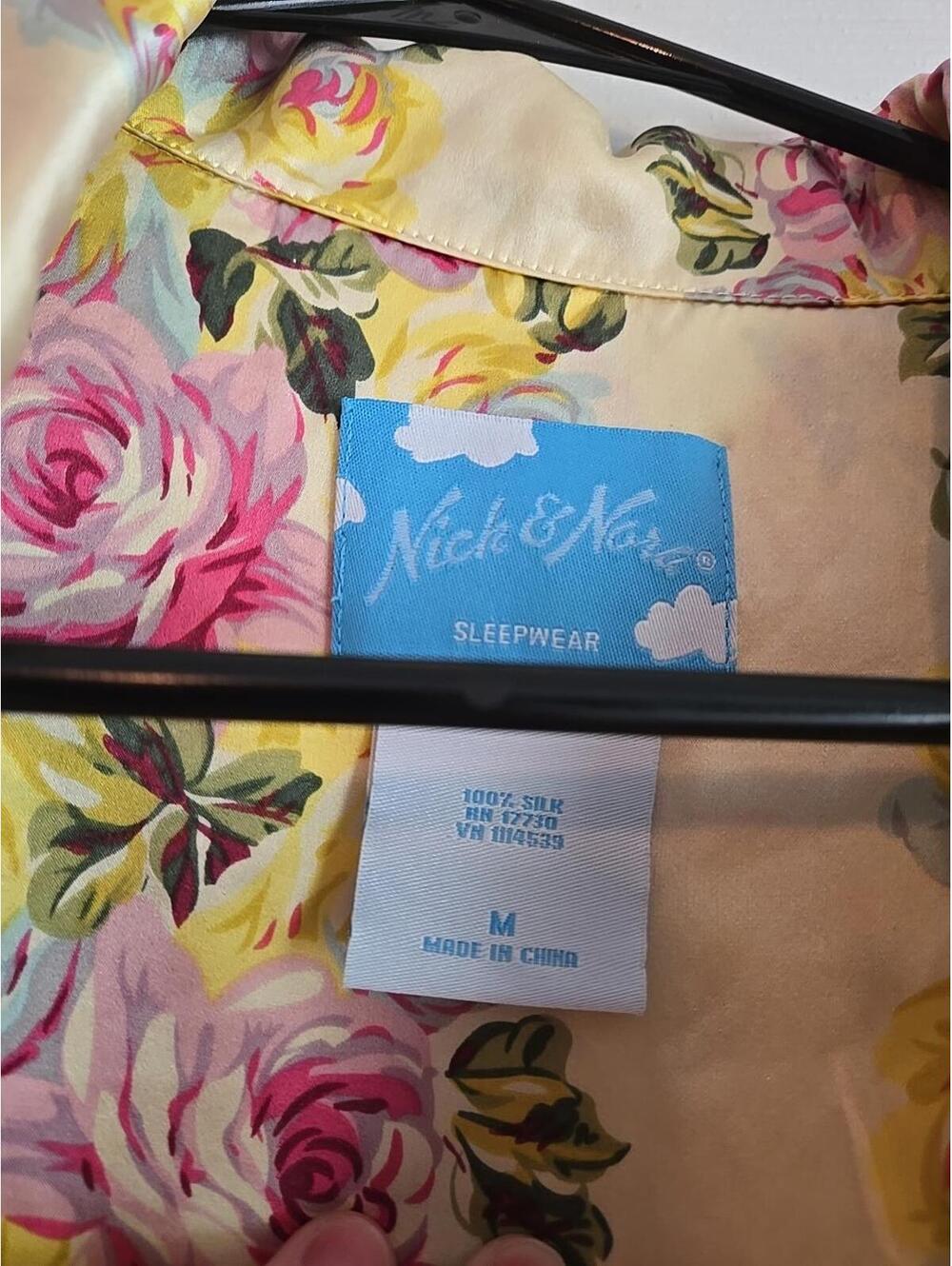 Vtg Nick & Nora 100% Silk Sleep Wear Button Down Womens sz m floral rose Yellow - Picture 3 of 5